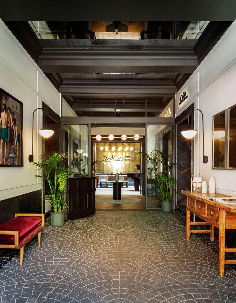 Radisson Blu Hotel, Madrid Prado Interior photo